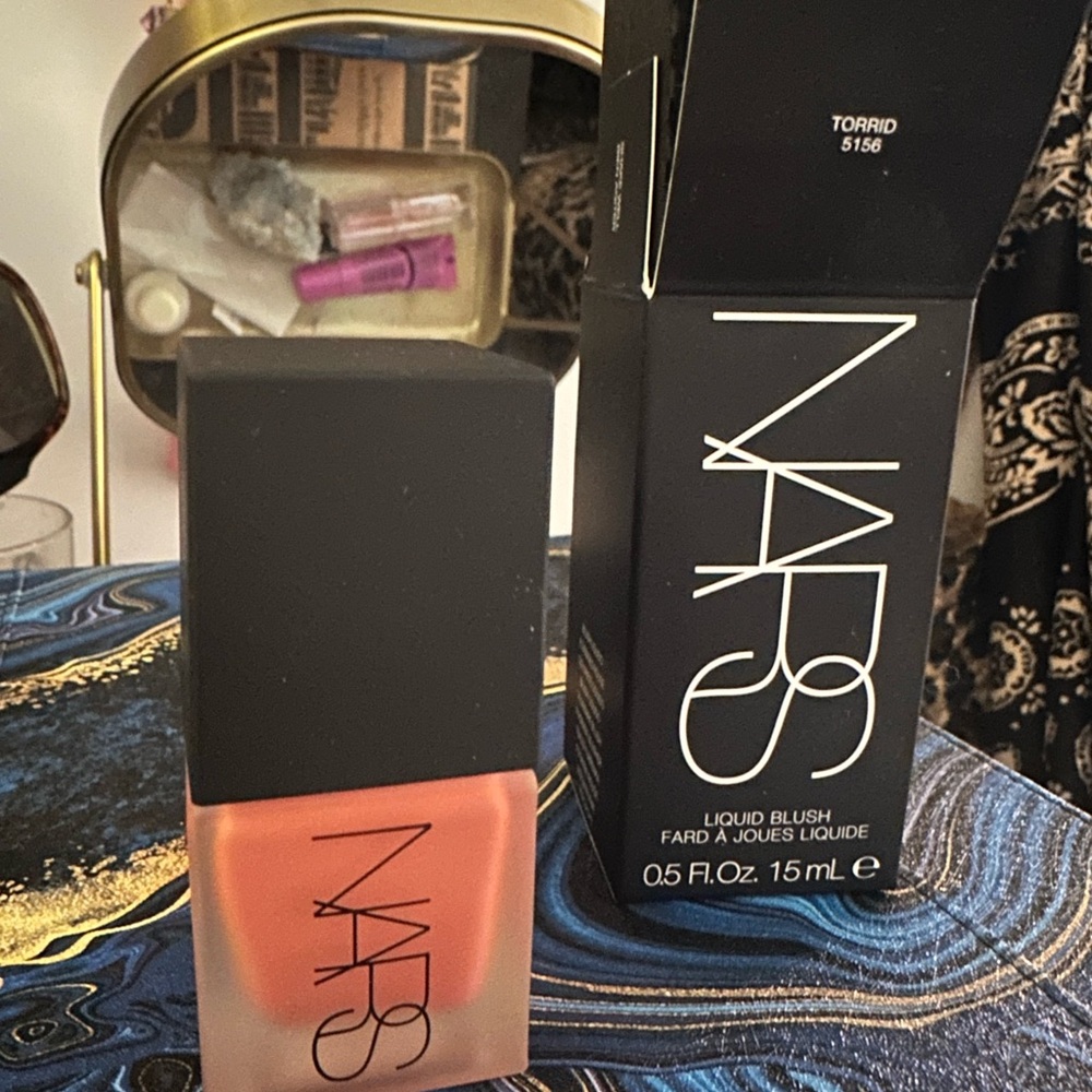 NARS Torrid Liquid Blush - warm coral w/golden shimmer NIB DISCONTINUED